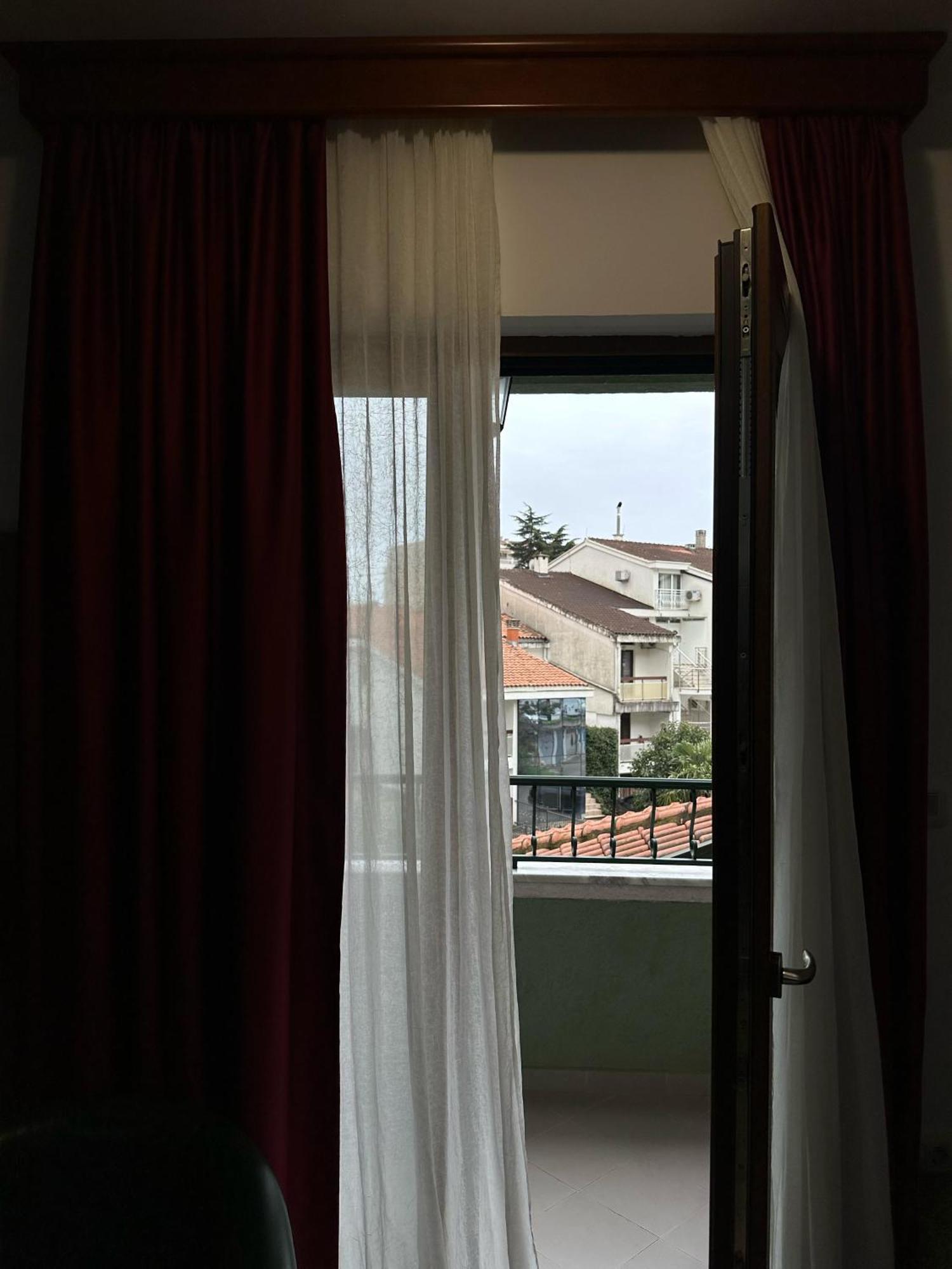 Apartments Krapina Lux Budva Exterior foto