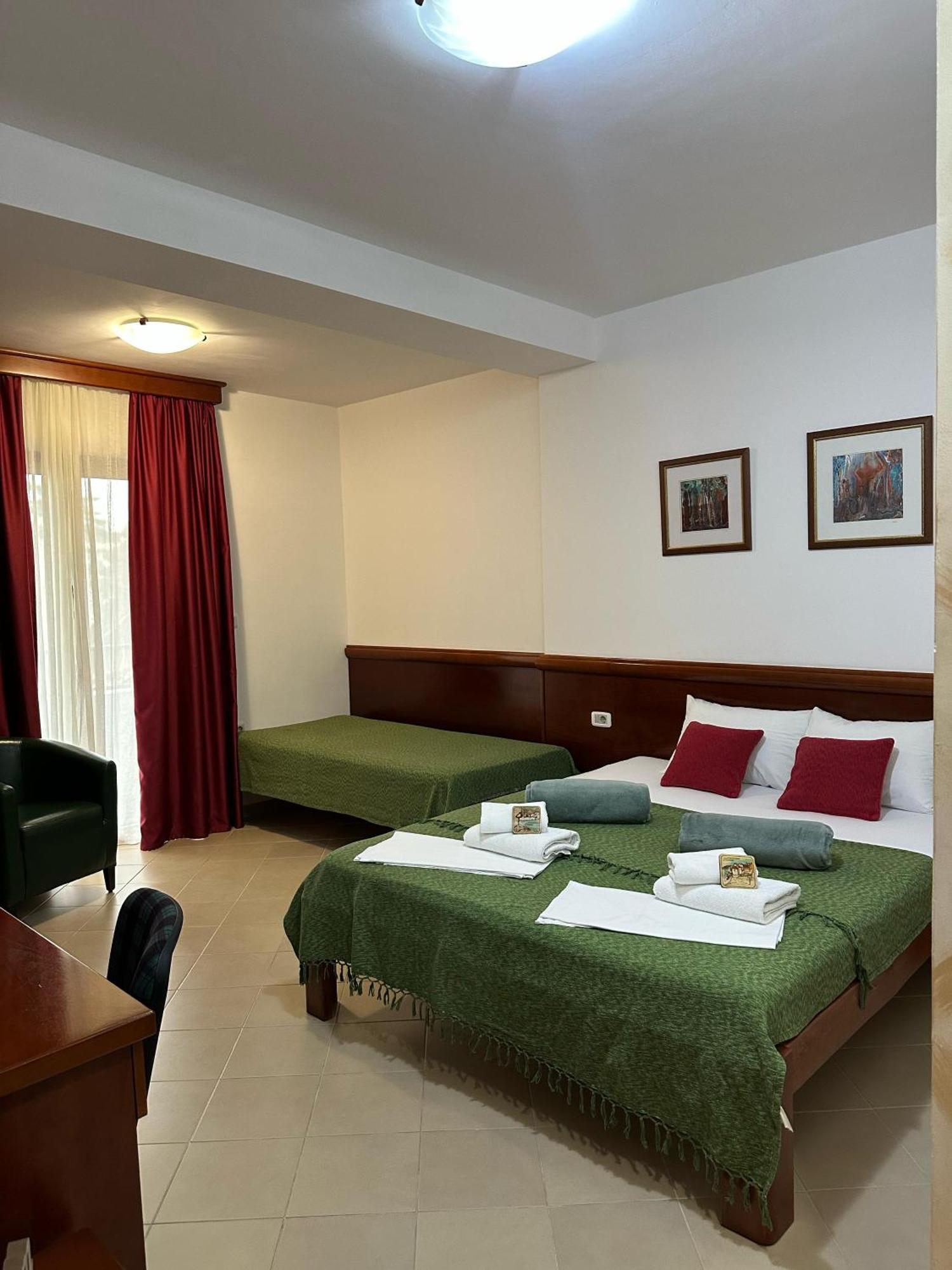 Apartments Krapina Lux Budva Exterior foto